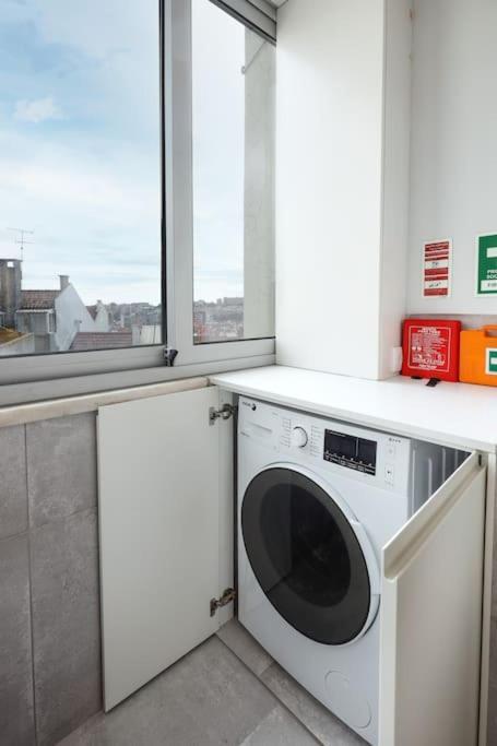 Lisbon Central Apartment With Balcony Exterior foto
